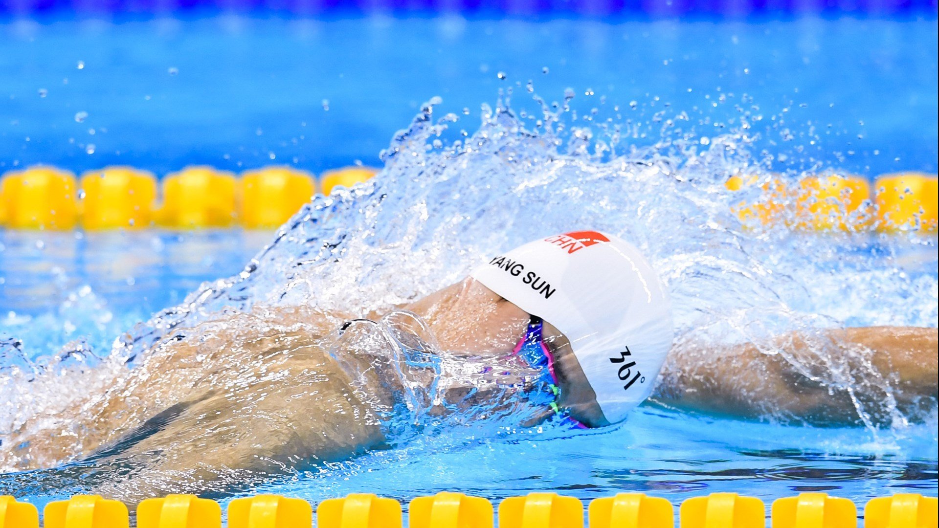 曼联淘汰卡塔尔，当足球资本的游戏规则被重写